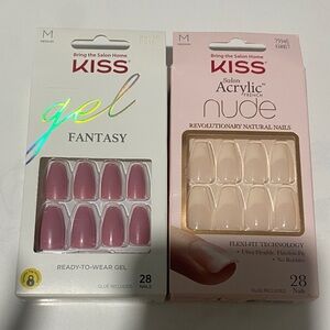 KISS Gel Fantasy Pink and Salon Acrylic Nude Nail Set